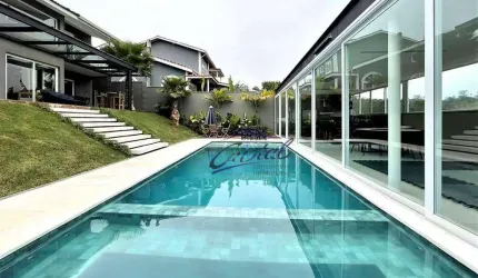 Casa com 4 quartos / suítes à venda, 463 m² - Condomínio Parque das Artes - Embu das Artes/SP