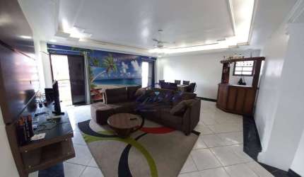 Apartamento com 4 dormitórios à venda, 210 m² por R$ 800.000,00 - Guilhermina - Praia Grande/SP