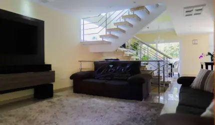 Casa com 3 quartos / suítes à venda, 439 m² - Condomínio Vila Verde - Transurb - Itapevi/SP