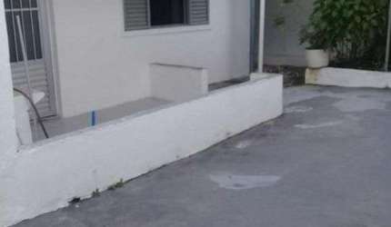 Casa com 1 dormitório para alugar, 40 m² por R$ 1.174,00 - Vila Nova Alba - São Paulo/SP