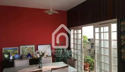 Casa para Venda em Mogi Guaçu, Jd. Centenário, 3 dormitórios, 1 suíte, 1 banheiro, 4 vagas
