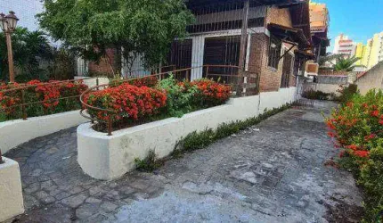 Casa com 5 dormitórios para alugar, 300 m² por R$ 6.000,00/mês - Manaíra - João Pessoa/PB