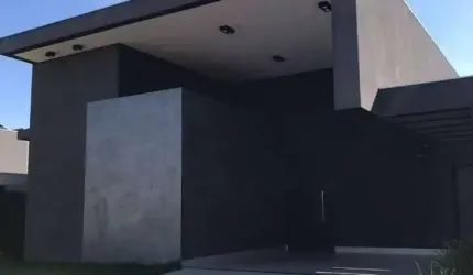 CASA TERREA EM CONDOMÍNIO