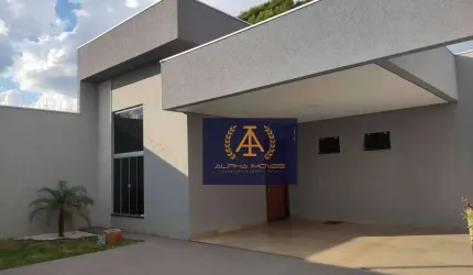 CASA COM 3 SUITES E PISCINA COM CASCATA