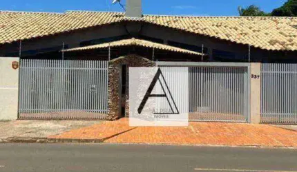 CASA AMPLA COM MEZANINO