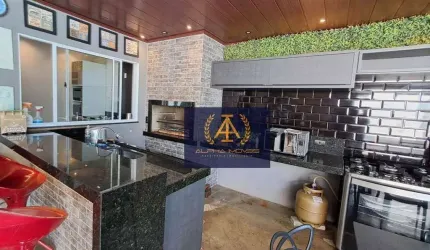 CASA COM PISCINA NO NOVOS ESTADOS