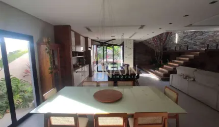 Casa com 5 dormitórios à venda, 300 m² por R$ 1.800.000 - Santa Mônica - Caçapava/SP