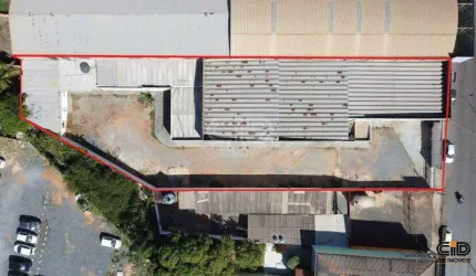 Galpão Comercial com aprox. 1.800m² na Av. Filinto Muller