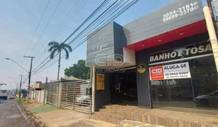 Salão comercial com 217m² na Av. General Mello