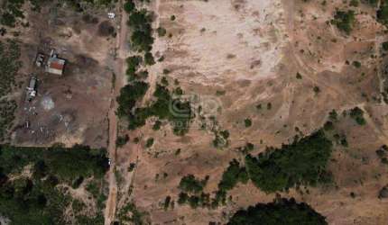 Área de aproximadamente 29.800m² no bairro Parque Atalaia