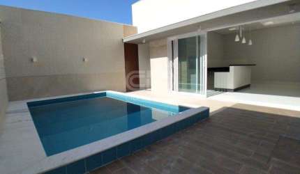 Casa com três suítes no Condomínio Belvedere I