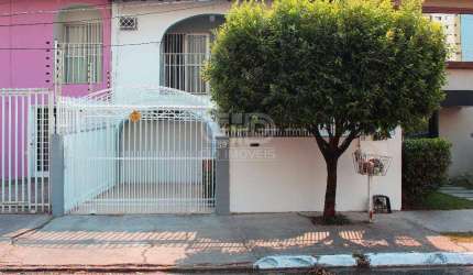 Sobrado á Venda com 4 quartos no bairro Consil