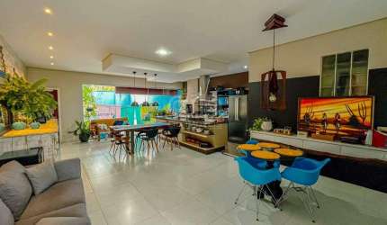 Casa com 3 quartos e piscina no bairro Santa Rosa