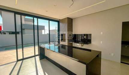 Sobrado com 3 quartos no Cond. Primor das Torres