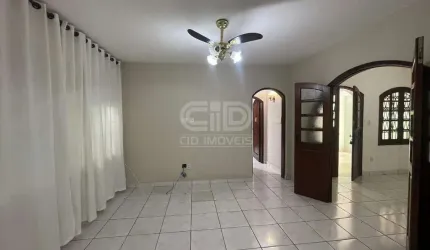 Casa com 8 quartos no bairro Quilombo