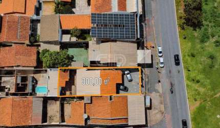 Casa Comercial á Venda no bairro Jardim Universitário