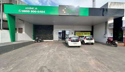 Galpão comercial com 750m² no Jardim Industriário