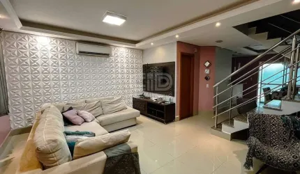 Sobrado á venda no Condomínio Solar das Torres