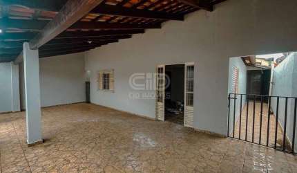 Casa á Venda no Bairro CPA III