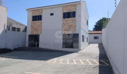 Casa comercial no bairro Consil
