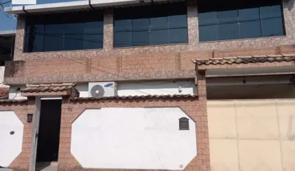 Casa Padrão para Venda em Parque Uruguaiana Duque de Caxias-RJ