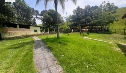 Sítio para Venda em Parque Capivari Duque de Caxias-RJ