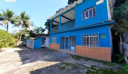 Casa Padrão para Venda em Xerém Duque de Caxias-RJ
