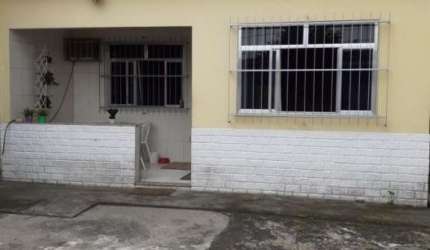 Casa Padrão para Venda em Parque A Equitativa Duque de Caxias-RJ