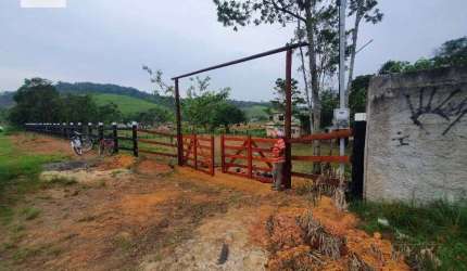 Linda área na Beira da Rio D’ouro Xerém 1.800m²