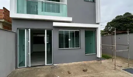 Casa nova financiada pelo banco.
