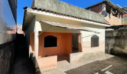 Casa 2 quartos com garagem, próximo ao city carne Santa Cruz da Serra