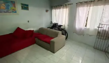 Casa de 4 quartos a 5min da Praça da Mantiquira!