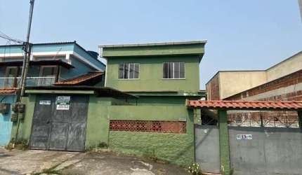 Casa em Santa Cruz da Serra com RGI em ponto comercial!!