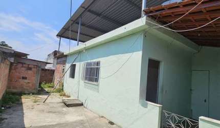 Próximo do centro de Piabetá casa 2 quartos.