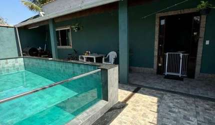 Linda casa com piscina em Vila Maria Helena!!!!