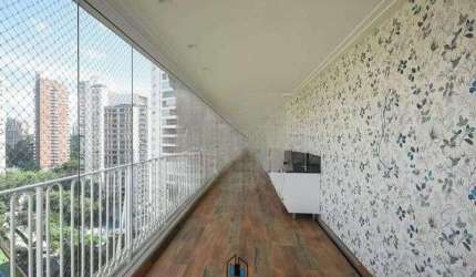 Apartamento de Alto Padrão a venda no Panamby, 4 suítes, 5 vagas