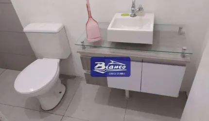 Casa Térrea, 3 Dormitórios.