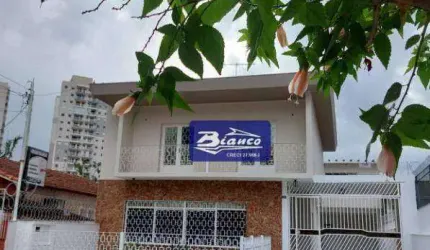 Vende excelente e amplo sobrado com328m² construídos junto a Rua 13 de Maio e ao Lago dos Patos na Vila Galvão em Guarulhos-SP