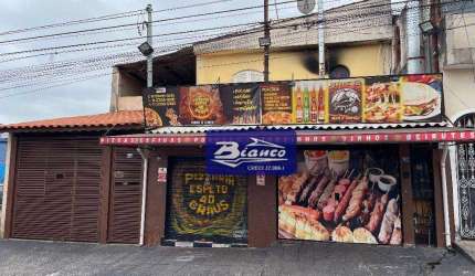 2 casas (1 c/ piscina) + Salão Comercial - Junto do Supermercado Barbosa