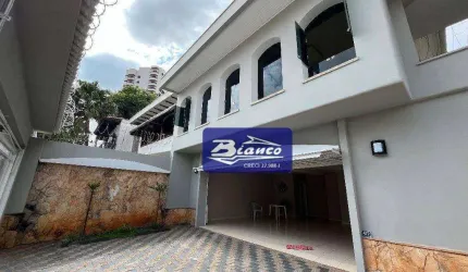 Linda Casa com Piscina - Vila Rosália