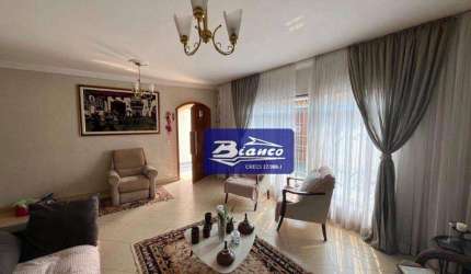 Casa Térrea - Ótima Localização - Praça 8