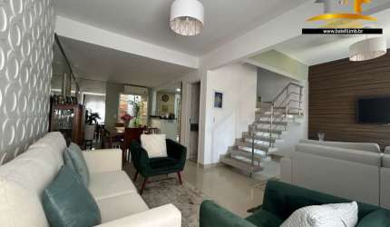 Casa à venda condomínio Village Wimbledon na Granja Viana - Batelli Imóveis