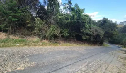 EXCELENTE LOTE DE 360 METROS NO BUGANVILLE EM CONTAGEM