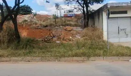 LOTE COMERCIAL NO CENTRO DO BAIRRO COM 450 METROS REGISTRO E ESCRITURA