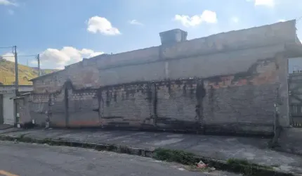A“TIMO LOTE COM 04 BARRACA•ES EM LOTE  DE 220 METROS NO VILA CRISTINA EM BETIM