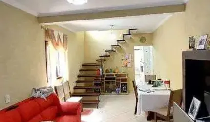 Sobrado com Edícula a venda na Vila Urupês em Suzano/SP.