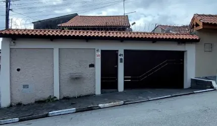 Casa a venda em Ferraz de Vasconcelos