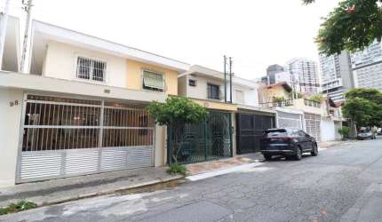 Aconchegante sobrado para venda com 5 quartos, 200m²