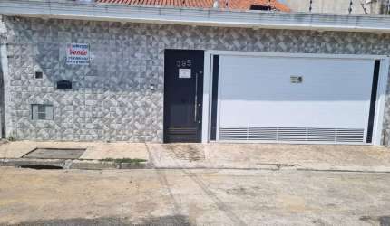 Casa térrea com espaço gourmet e academia!