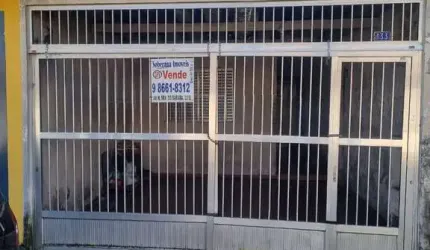 VENDO CASA COM DOIS QUARTOS E EDÍCULA NO BAIRRO JD. SANTA CRUZ!